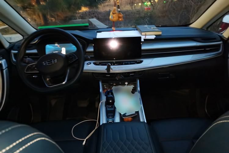 Used Geely Auto Jiajie 2023 Geely Jiaji L 1.5TD DCT Luxury Model Center Console