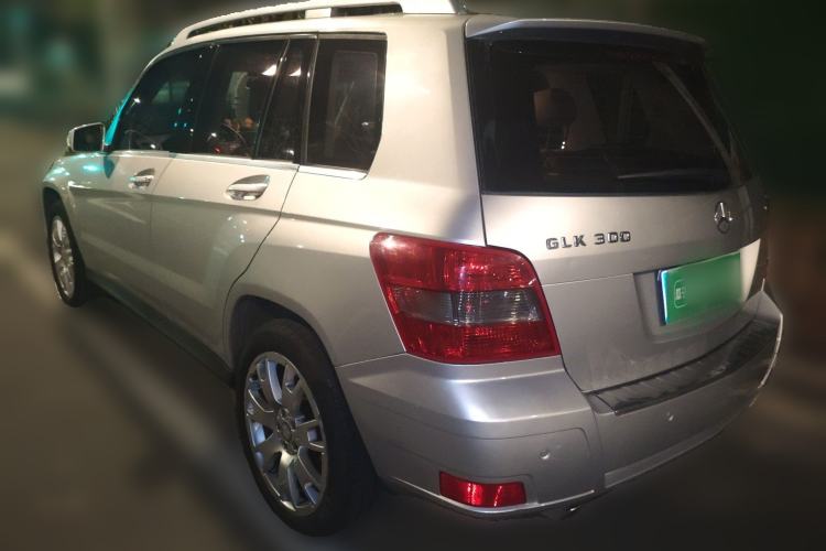 Used Mercedes-Benz GLK-Class 2011 GLK 300 4MATIC Fashion Model Rear Left 45 Deg