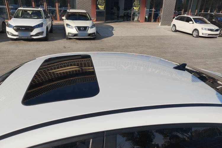 Used Hyundai Elantra 2022 1.5L CVT LUX Prestige Edition Roof