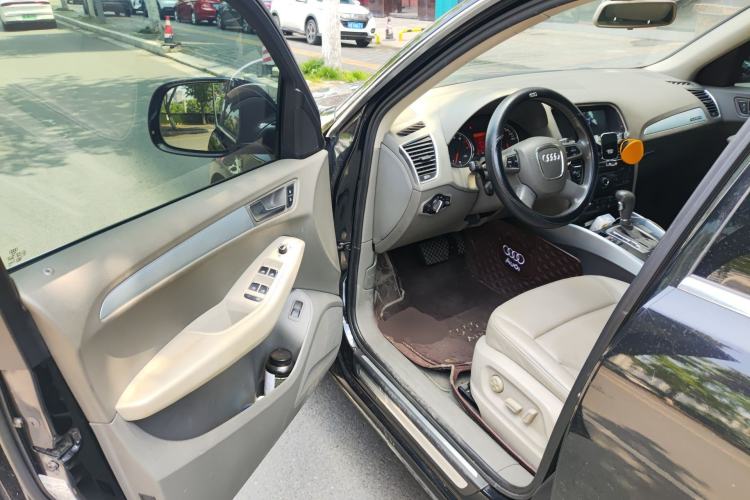 Used Audi Q5 2012 2.0TFSI Technology Model Driver Seat