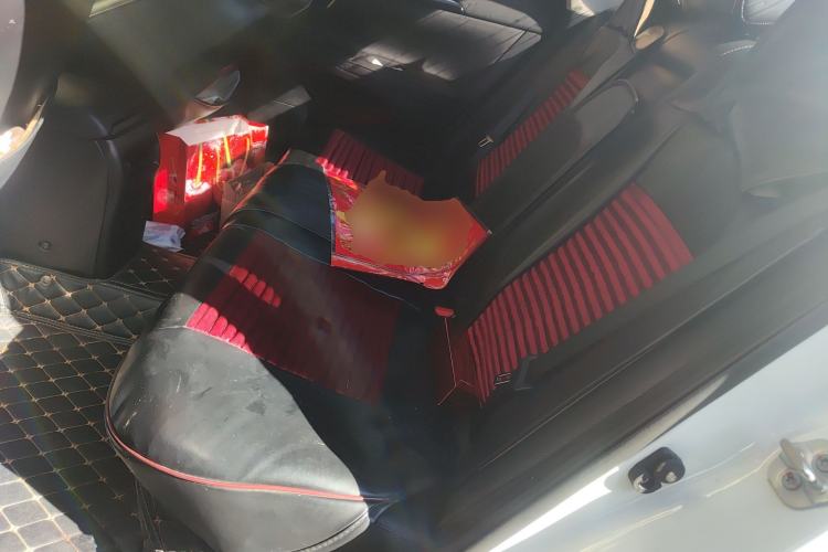 Used Nissan Sylphy 2019 1.6XV CVT Smart Connect Luxury Edition China VI Standard Left Rear Seat