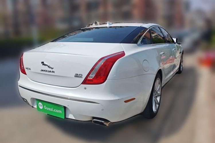 Used Jaguar XJ 2015 XJL 3.0 SC Four-Wheel Drive Panoramic Business Edition Rear Right 45 Deg