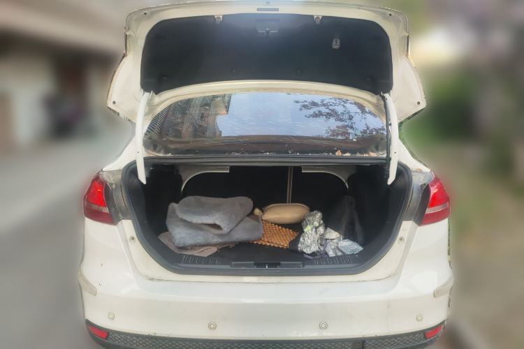 Used Ford Focus 2015 Sedan 1.6L Automatic Comfort Model
