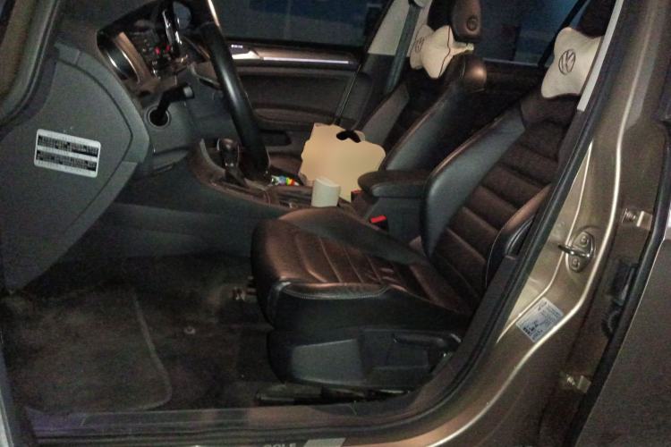 Used Volkswagen Golf 2016 230TSI Automatic Luxury Version
