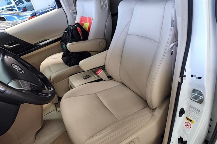 Used Toyota Alphard 
