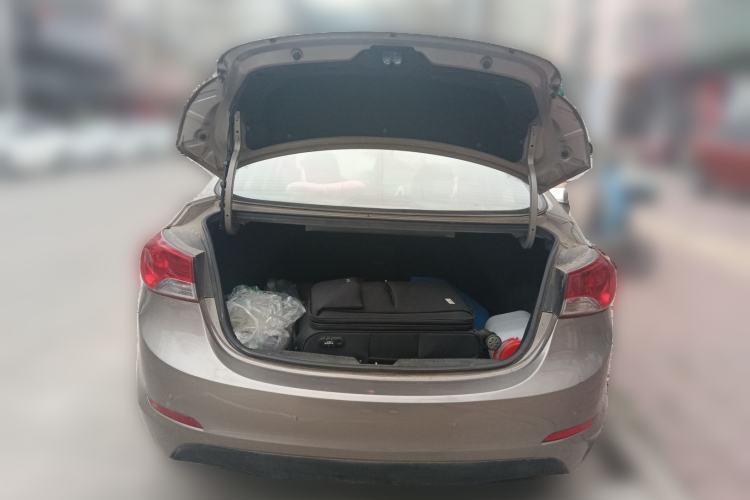 Used Hyundai Elantra (5th Generation / Langdong) 2012 1.6L Manual Leading Model