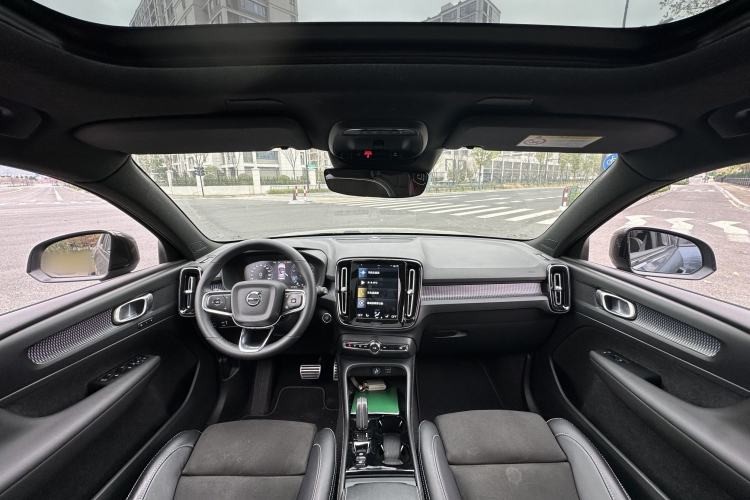 Used Volvo XC40 2022 T4 Four-Wheel Drive Smart & Dynamic Sport Edition
