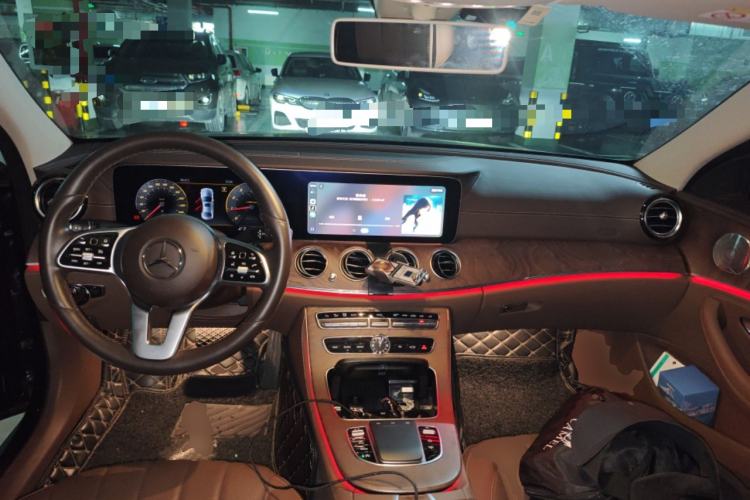 Used Mercedes-Benz E-Class 2020 Restyled E 300 L Exclusive Edition Center Console