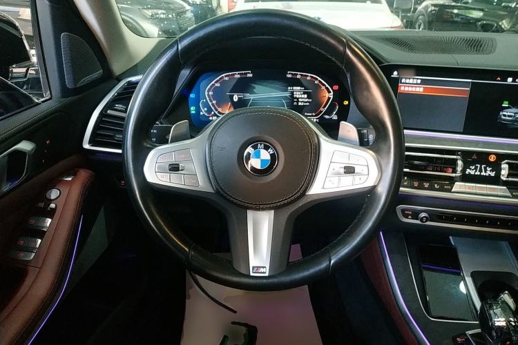 Used BMW X5 2022 Restyled xDrive 30Li Luxury Version M Sport Package
