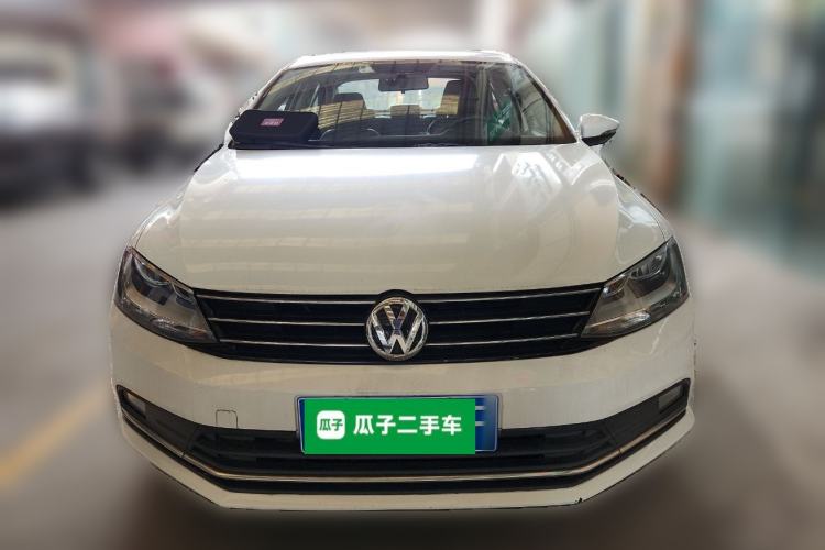 Used Volkswagen Sagitar 2015 230TSI Automatic Comfort Version Front