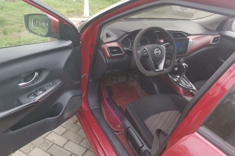 Used Nissan Lannia 2016 1.6L CVT Cool Edition Driver Seat