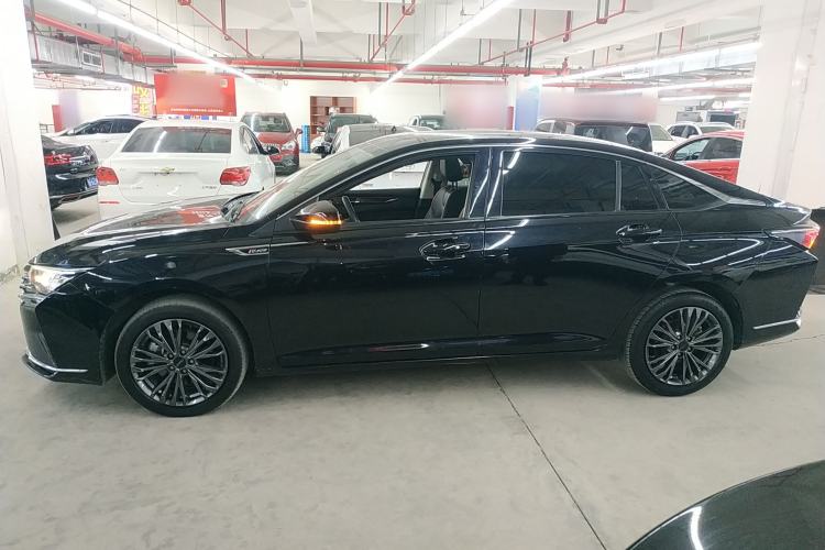 Used Dongfeng Aeolus Yixuan MAX 2023 1.5T Super-Powered Dad Edition