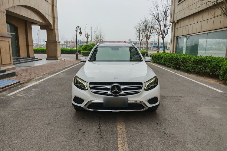 Used Mercedes-Benz GLC 2016 GLC 260 4MATIC Luxury Model Exterior 1