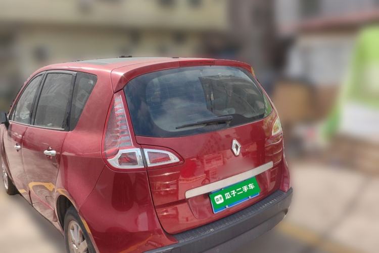 Used Renault Scenic Classic 2011 2.0 Comfort Edition with Scenic Design
