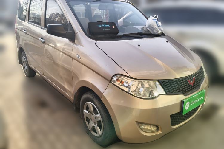 Used Wuling Hongguang 2014 1.2L Base Model China IV Front Right 45 Deg