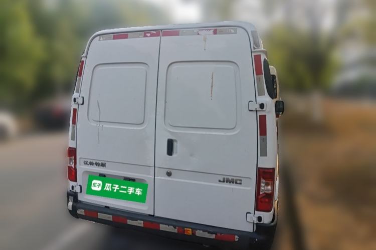 Used JMC Transit 2017 2.8T Commercial Version Short Wheelbase Mid-Roof 3-Seater JX493