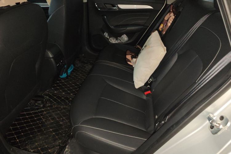 Used Roewe i6 New Energy 2017 45T Hybrid Connect & Smart Enjoyment Edition Left Rear Seat