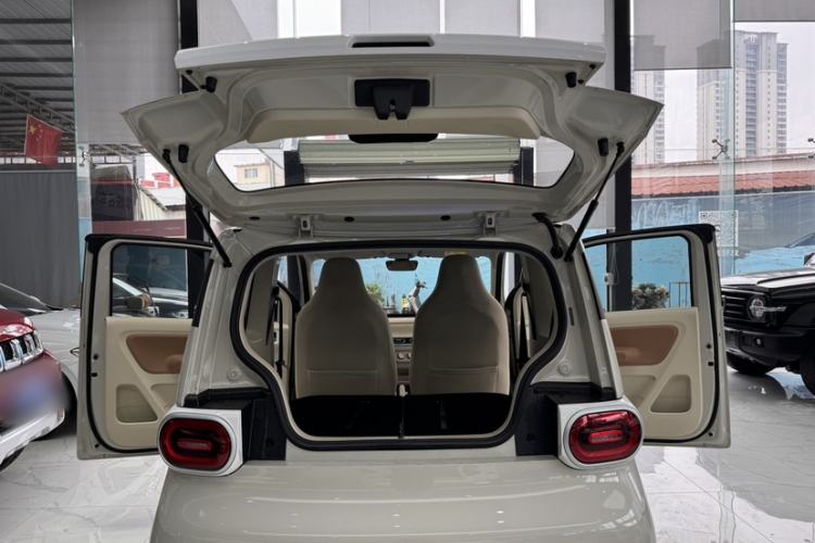 Used Wuling Hongguang MINIEV 2024 3rd Generation 215km Youth Edition Trunk