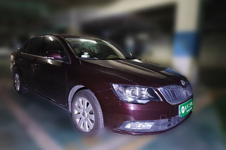 Used Skoda Superb 2013 1.4TSI DSG Sport Edition Front Right 45 Deg