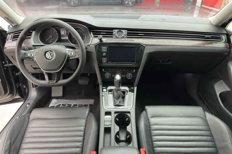 Used Volkswagen Magotan 2019 330TSI DSG Luxury Version China VI Standard
