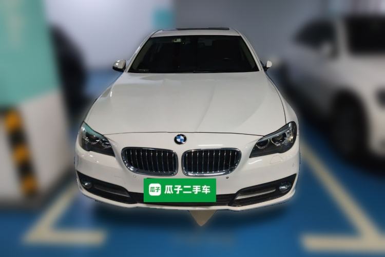 Used BMW 5 Series 2014 528Li Leading Model
