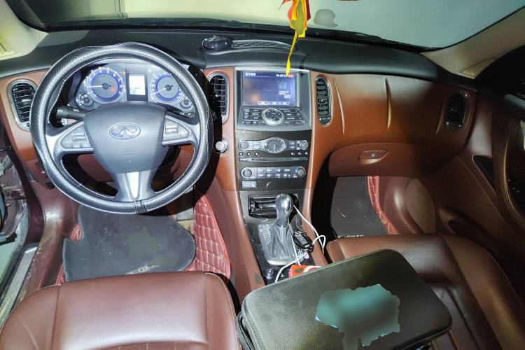 Used Infiniti QX50 2015 2.5L Luxury Edition Center Console