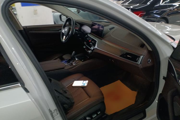 Used BMW 5 Series 2022 530Li Luxury Edition Premium Package
