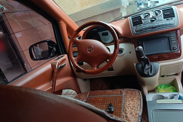 Used Mercedes-Benz Vito 2013 3.0L Elite Edition Steering Wheel