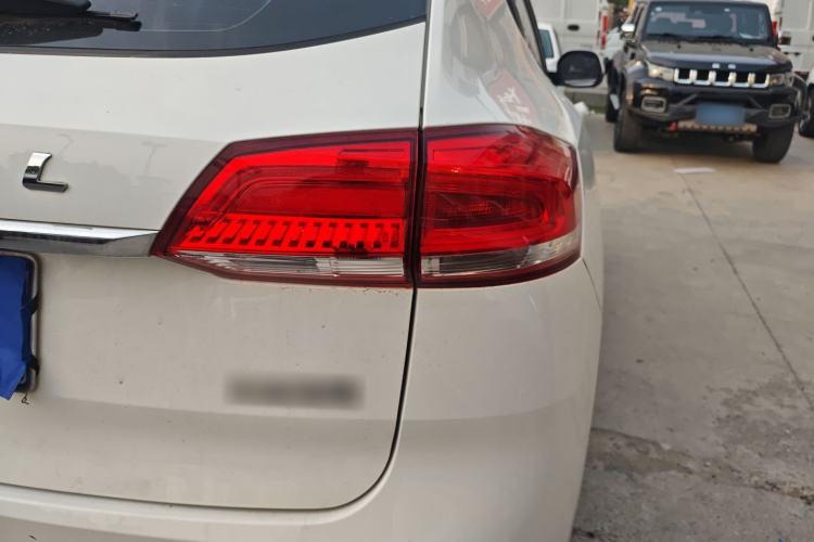 Used Haval H2s 2018 Blue Label 1.5T Dual-Clutch Comfort Model Right Rear Taillight