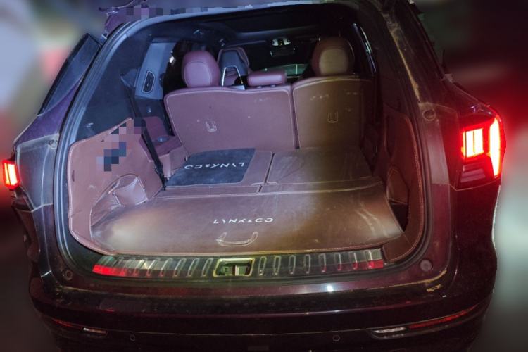 Used Lynk & Co 09 2021 2.0T Ultra 7-Seater
