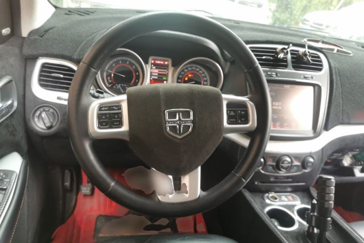 Used Dodge Journey 2013 2.4L Two-Wheel Drive Luxury Version
