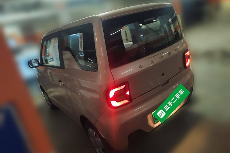 Used Geely Galaxy Panda 2023 Panda Mini 200km Endurance Bear
