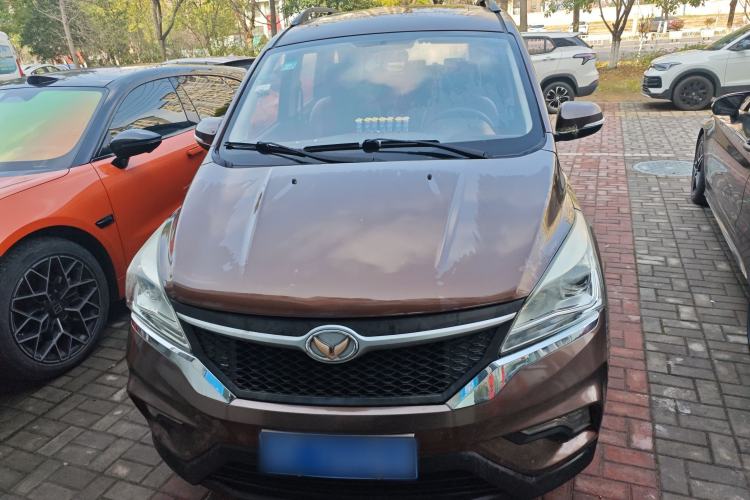 Used HYOSOW H3 2015 1.5L manual luxury version
