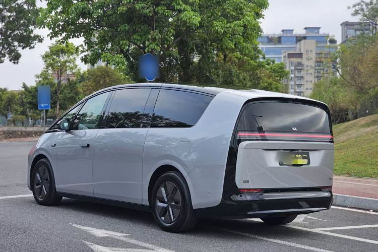 Used Li Auto MEGA 2024 Ultra Model Rear Left 45 Deg