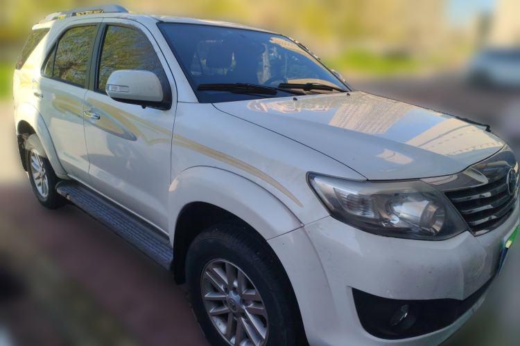 Used Toyota Fortuner  Front Right 45 Deg