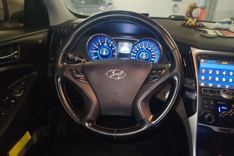 Used Hyundai Sonata 2013 2.0L Automatic Luxury Edition

