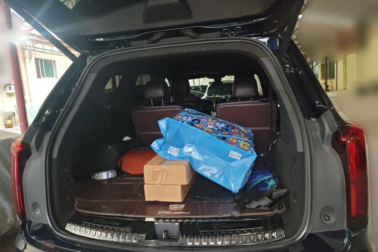 Used Cadillac XT6 2022 2.0T Six-Seater Four-Wheel Drive Luxury Version
