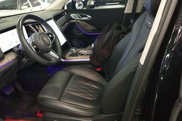 Used Hongqi HS7 2023 2.0T Automatic All-Wheel-Drive Flagship Edition Six Seats