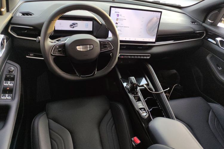 Used Geely Auto Coolray 2025 Bin Yue L 1.5T DCT Starlight Edition
