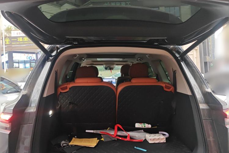 Used Leapmotor C16 2026 Extended-Range 280 LiDAR Zhizun Edition 6 Seats
