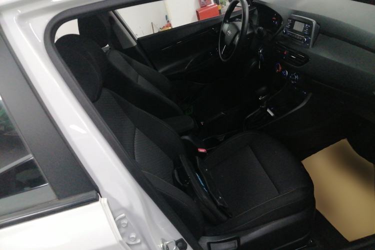 Used Hyundai Celesta 2020 1.6L Automatic GL Enjoyable Edition
