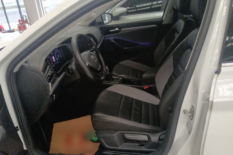 Used Volkswagen Sagitar 2022 280TSI DSG Flyover Edition Left Front Seat