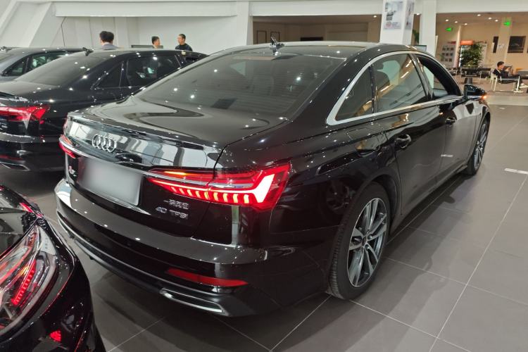 Used Audi A6L 2022 40 TFSI Luxury Dynamic Model Rear Right 45 Deg