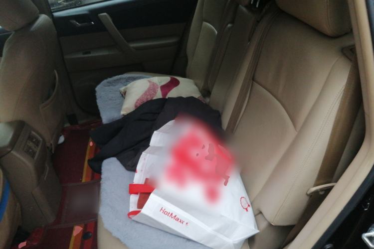 Used Toyota Highlander 2013 2.7L Two-Wheel Drive 5-Seater Purple Gold Edition
