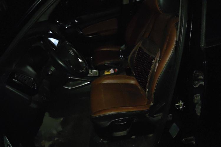 Used CHANGAN OSHAN CX70 2016 1.6L Manual Smart Connect Version