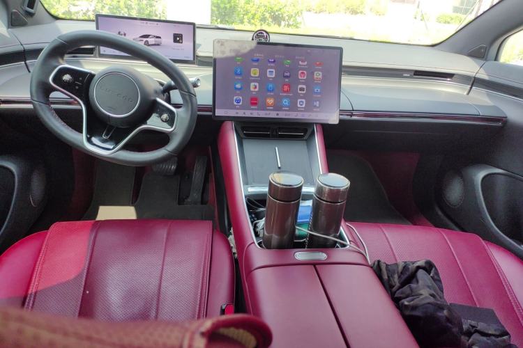 Used Hima Luxeed S7 2024 Max Rear-Drive Long-Range Intelligent Driving Version Center Console