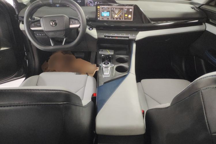 Used Changan UNI-V iDD 2023 Zhidian iDD 1.5T 113km Smart & Fun Version (Rapid Edition)
