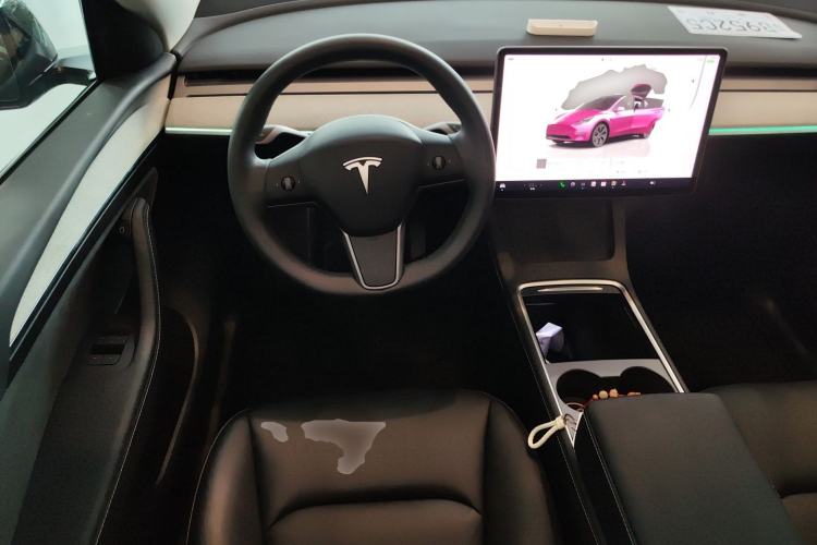 Used Tesla Model Y 2023 Rear-Wheel-Drive Version Steering Wheel