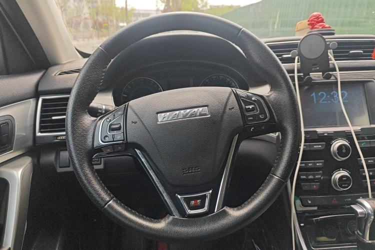 Used Haval H2 2016 Red-Label 1.5T Automatic Two-Wheel Drive Luxury Model Steering Wheel