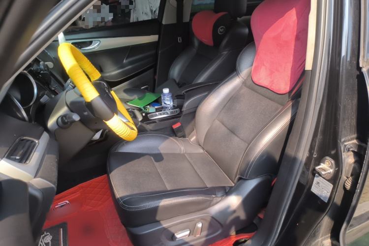 Used Zotye SR7 2016 1.5T CVT Cube Heart Edition China V Standard Left Front Seat